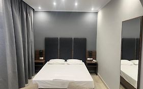 Hotel Costis